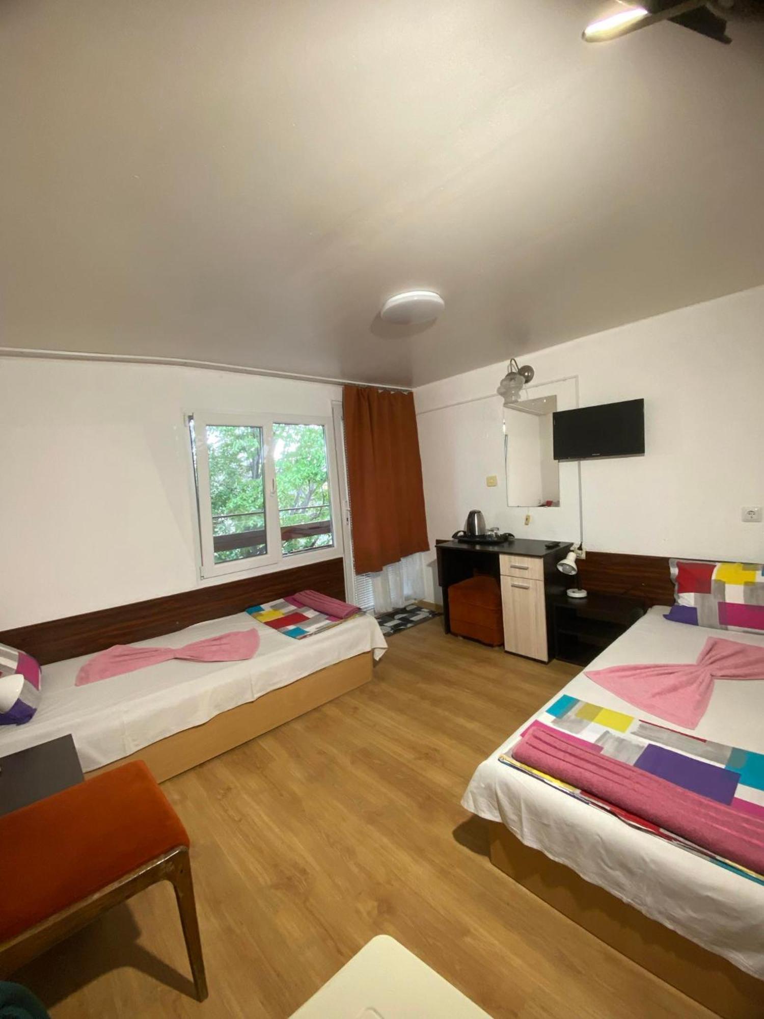 Family Hotel Julian Kranevo Kültér fotó