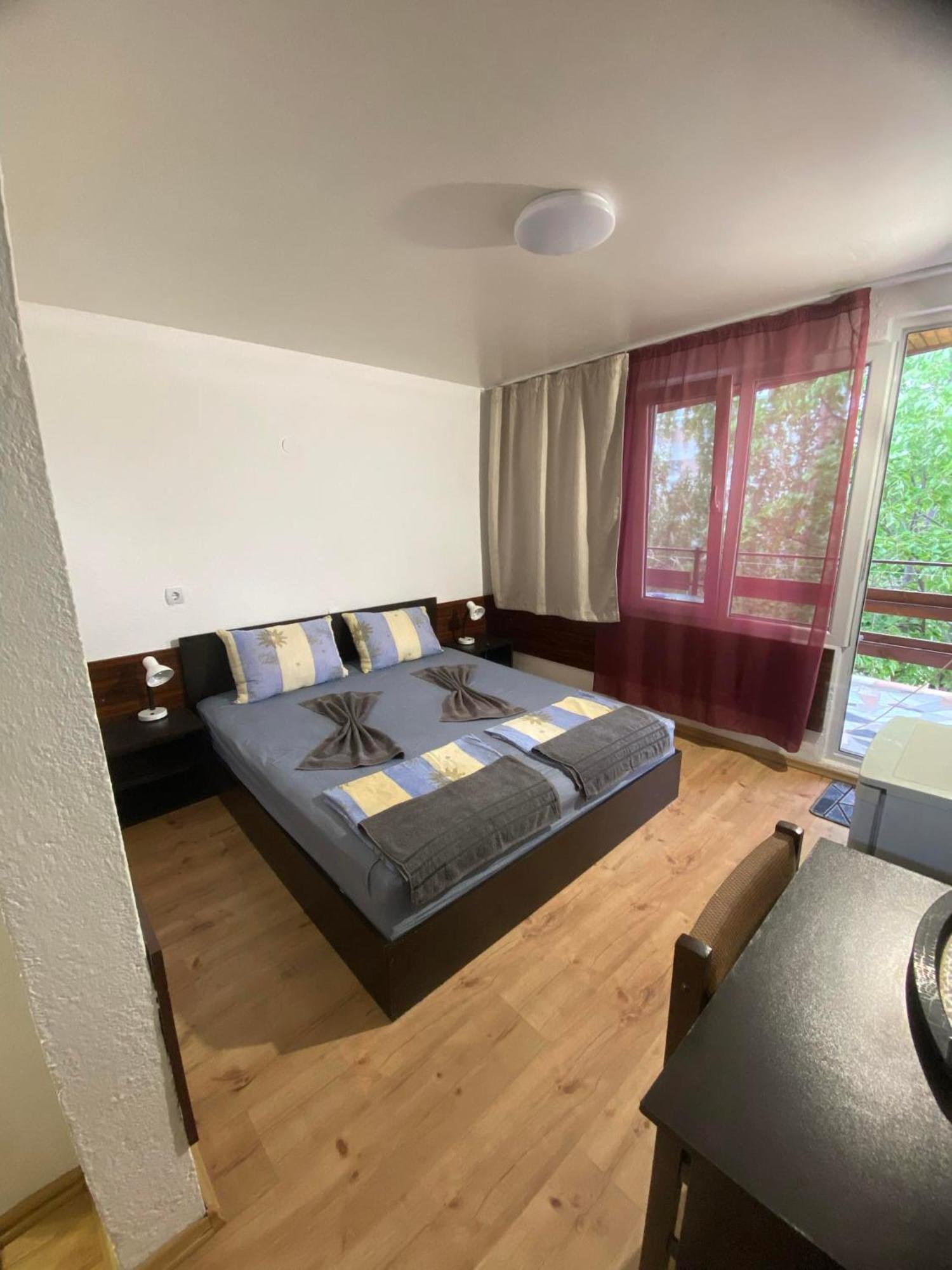 Family Hotel Julian Kranevo Kültér fotó