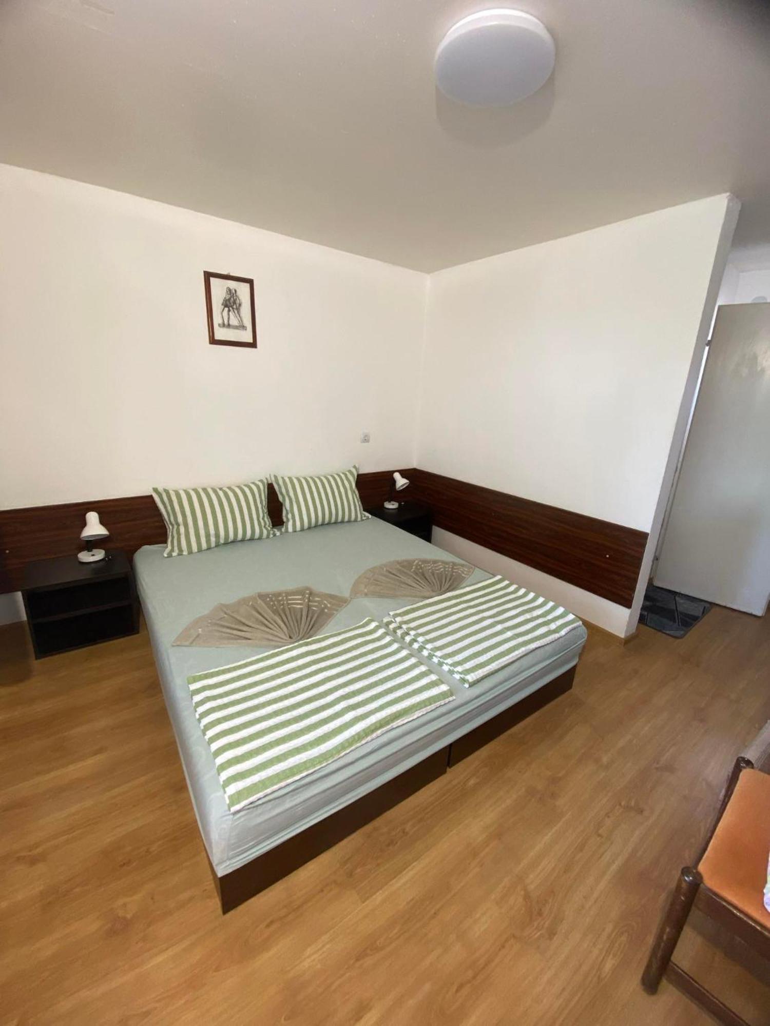 Family Hotel Julian Kranevo Kültér fotó