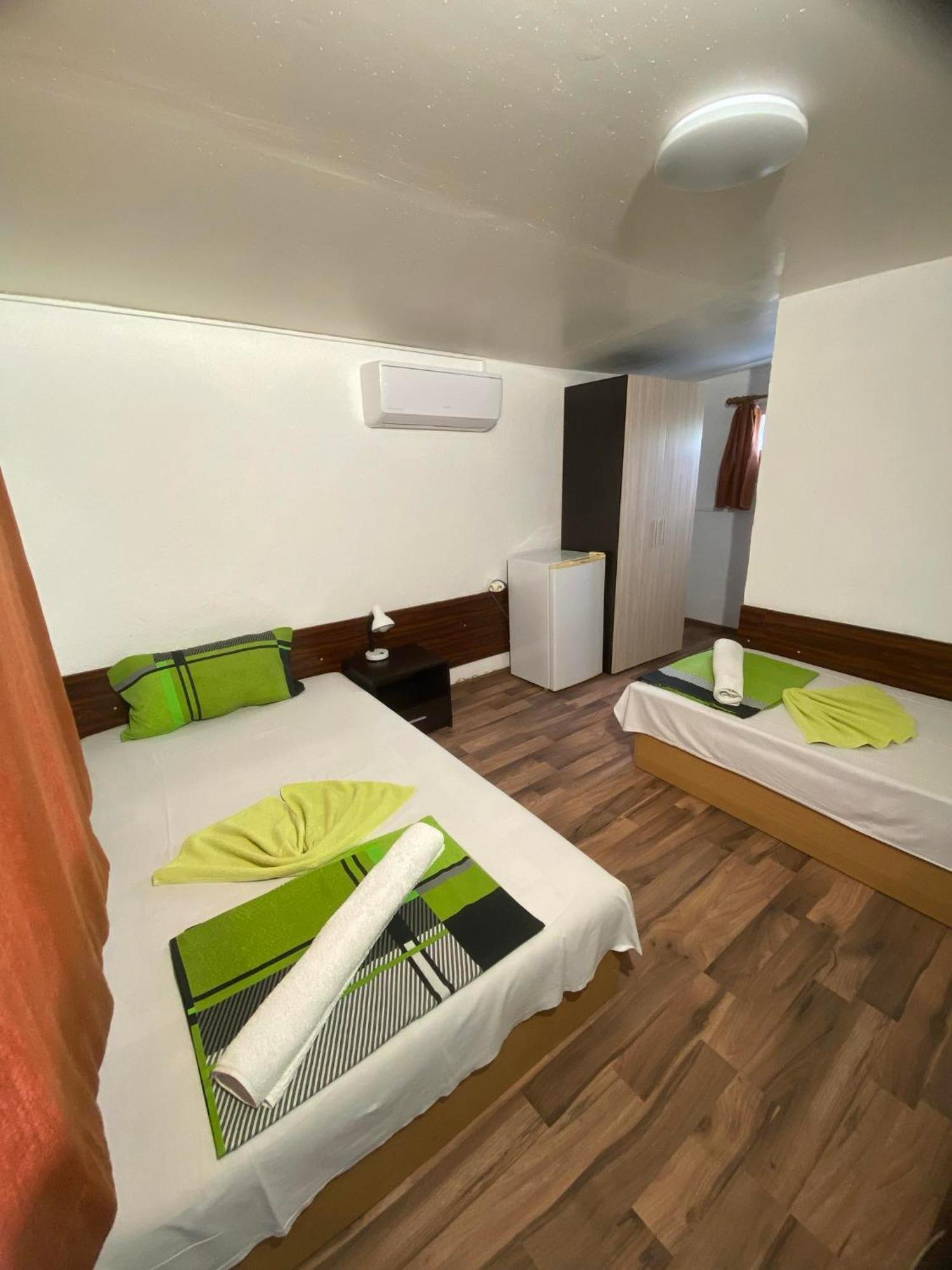 Family Hotel Julian Kranevo Kültér fotó